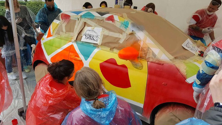 CAR GRAFFITI (2).jpg